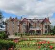 Glenesk Hotel