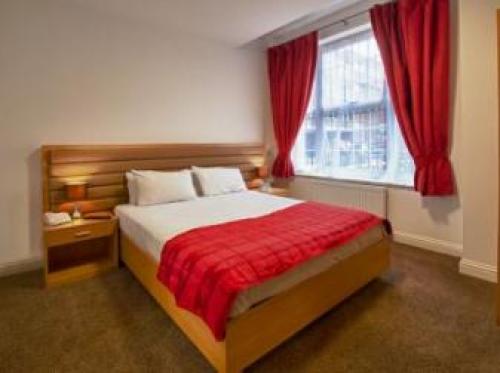 Oyo London Luton, Luton, 