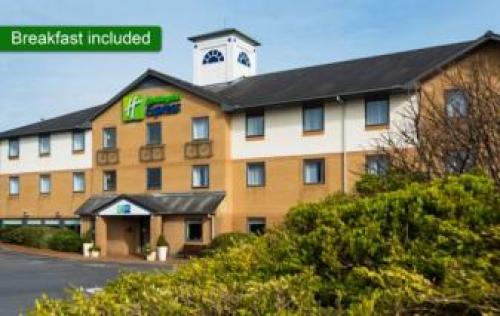 Holiday Inn Express Swansea East, An Ihg Hotel, Llandarcy, 