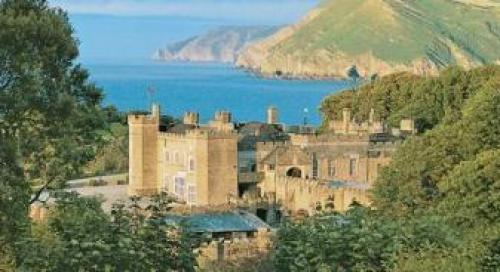 Rhododendron Apt - Fhm, Berrynarbor, Devon