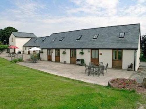 Wild Honey, Much Birch, Herefordshire