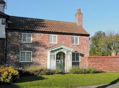 Acorn Cottage - 26151, Driffield, East Yorkshire
