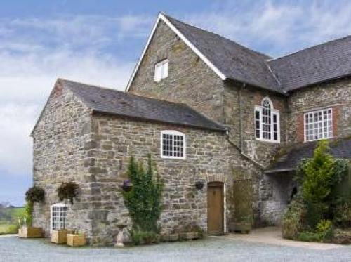 Tref Y Nant, Berriew, 