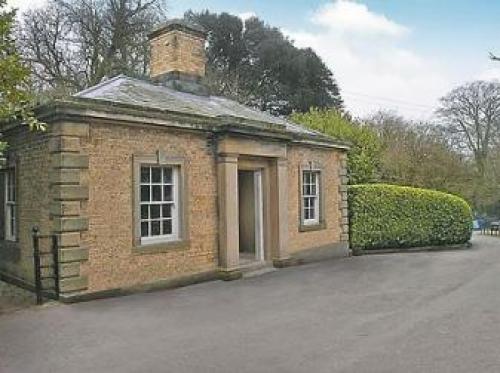 Chesnut Cottage - 27524, Sewerby, East Yorkshire