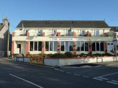 The Harbour Bar & Bistro, Camaes, 