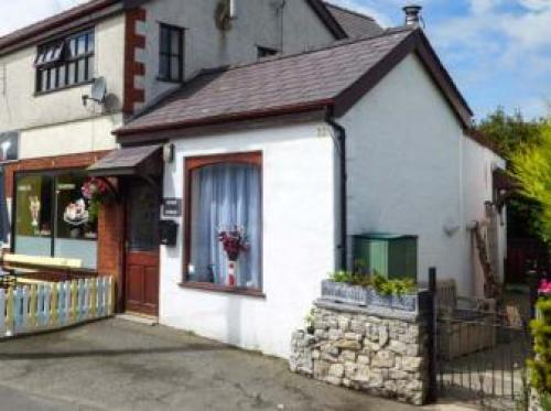 Halcyon, Benllech, North Wales