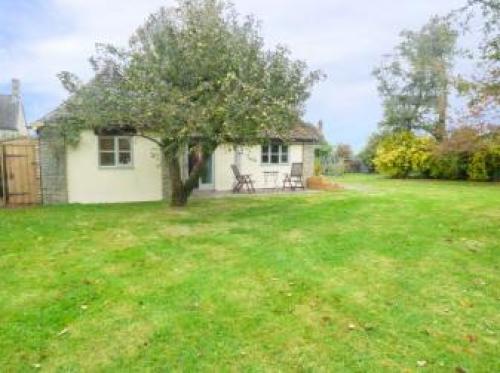 The Apple Store, Castle Combe, 
