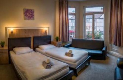 Oyo Tamtam Acton Hotel, Acton, 