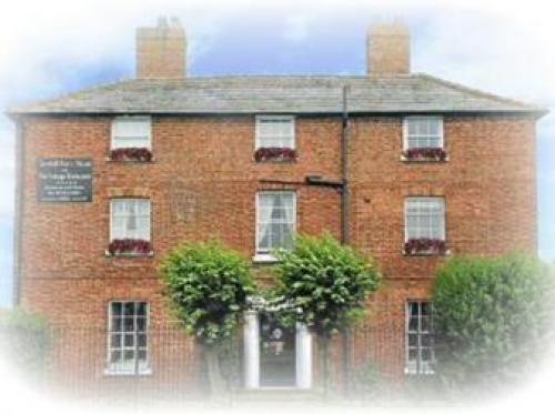 Ternhill Farm House - 5 Star Guest Accommodation With Optional Award Winning Breakfast, Hodnet, 